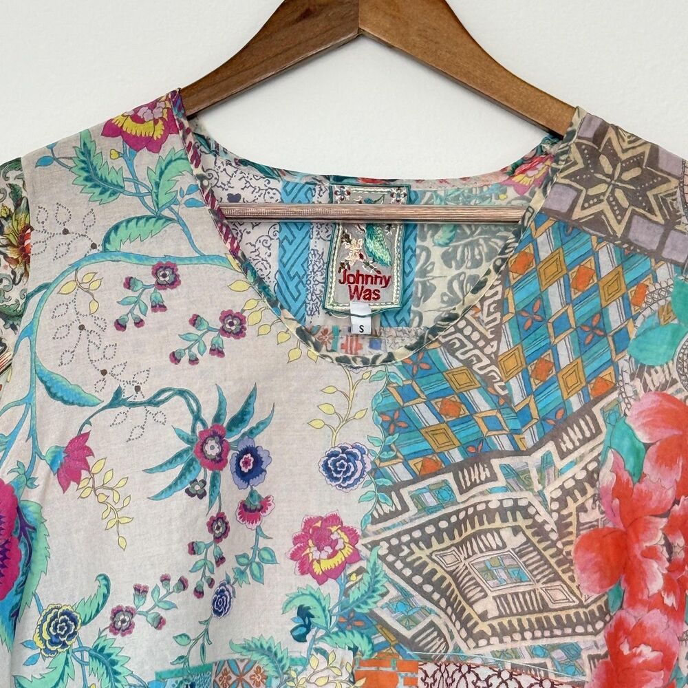 Johnny Was Tunic Top Womens Small Multicolor Boho Patchwork Floral Scalloped - Picture 3 of 9